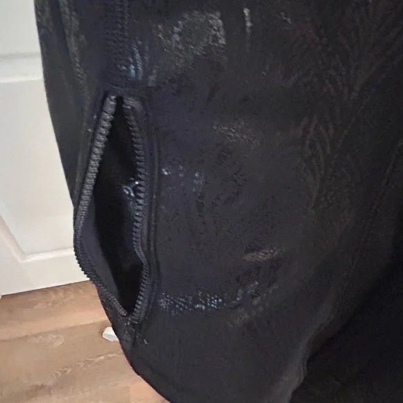 🖤”Lululemon” Black Jacket with Standing Collar and Tailored Fit w/ Pockets🖤 - Picture 7 of 17